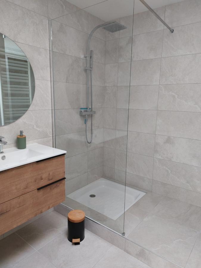 Le Peyrot*** Coeur De Ville 55M² Avec Patio Rodez Eksteriør bilde